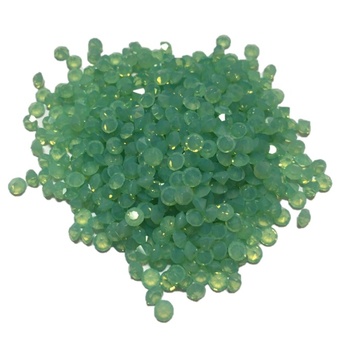 Kristall-Diamanten 4 mm Grün opal SS16